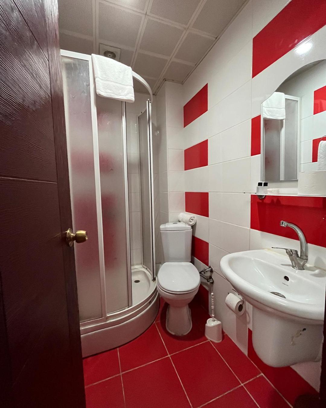 Red White Hotel Istambul Exterior foto